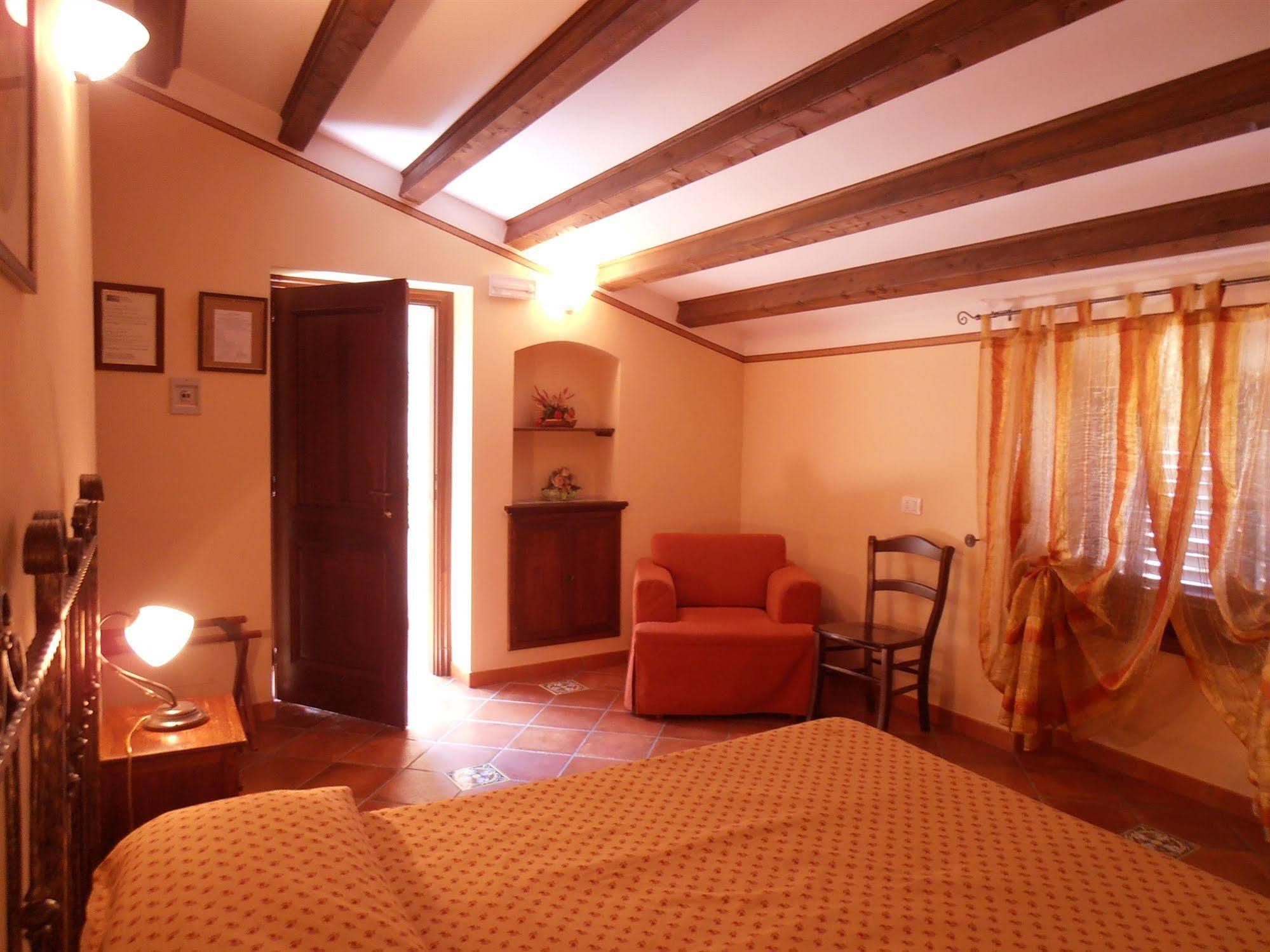 Il Castello Petralia Sottana